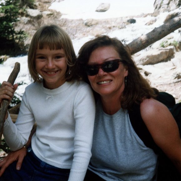 Hi, I'm Lisa - Picture 2 of 7